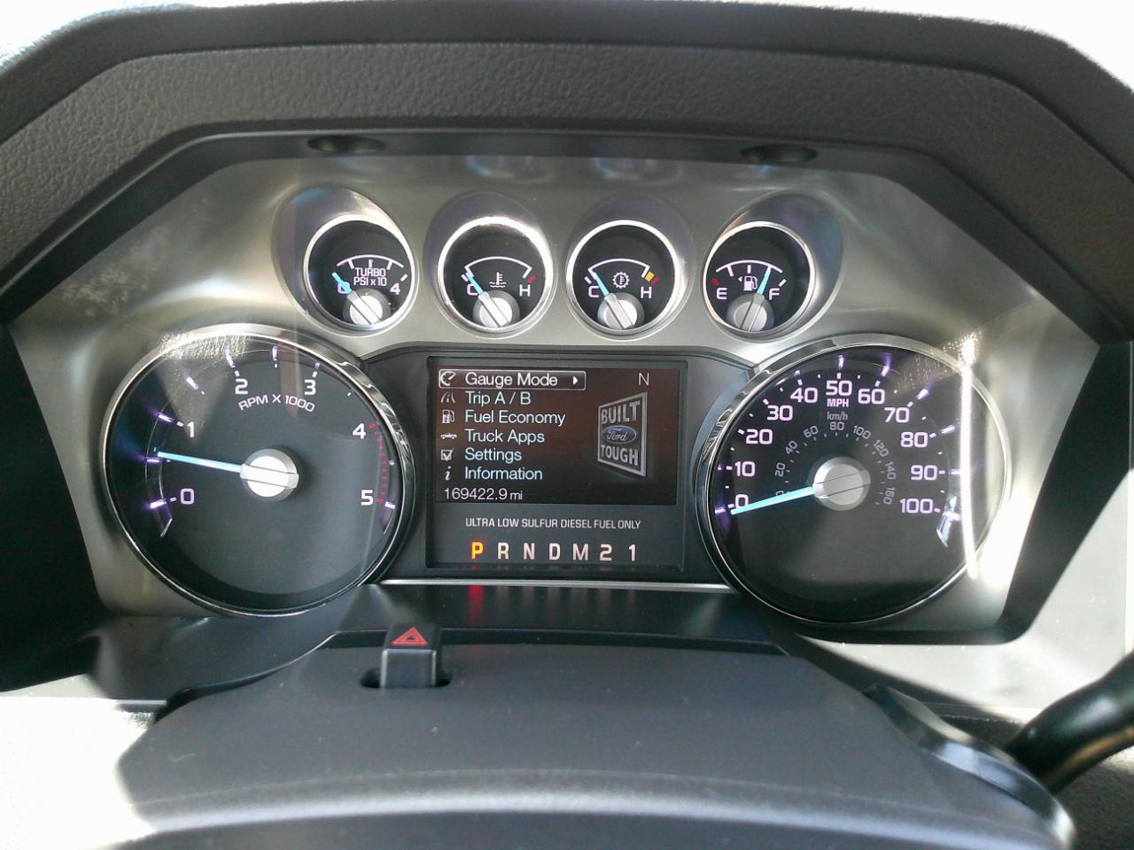 Ford F-350 SD Lariat Crew Cab 4WD 2011