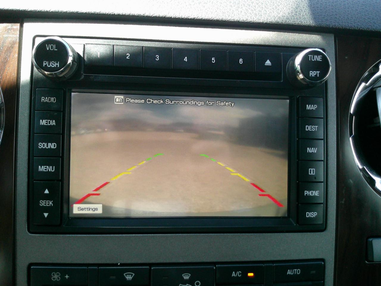 Ford F-350 SD Lariat Crew Cab 4WD 2011
