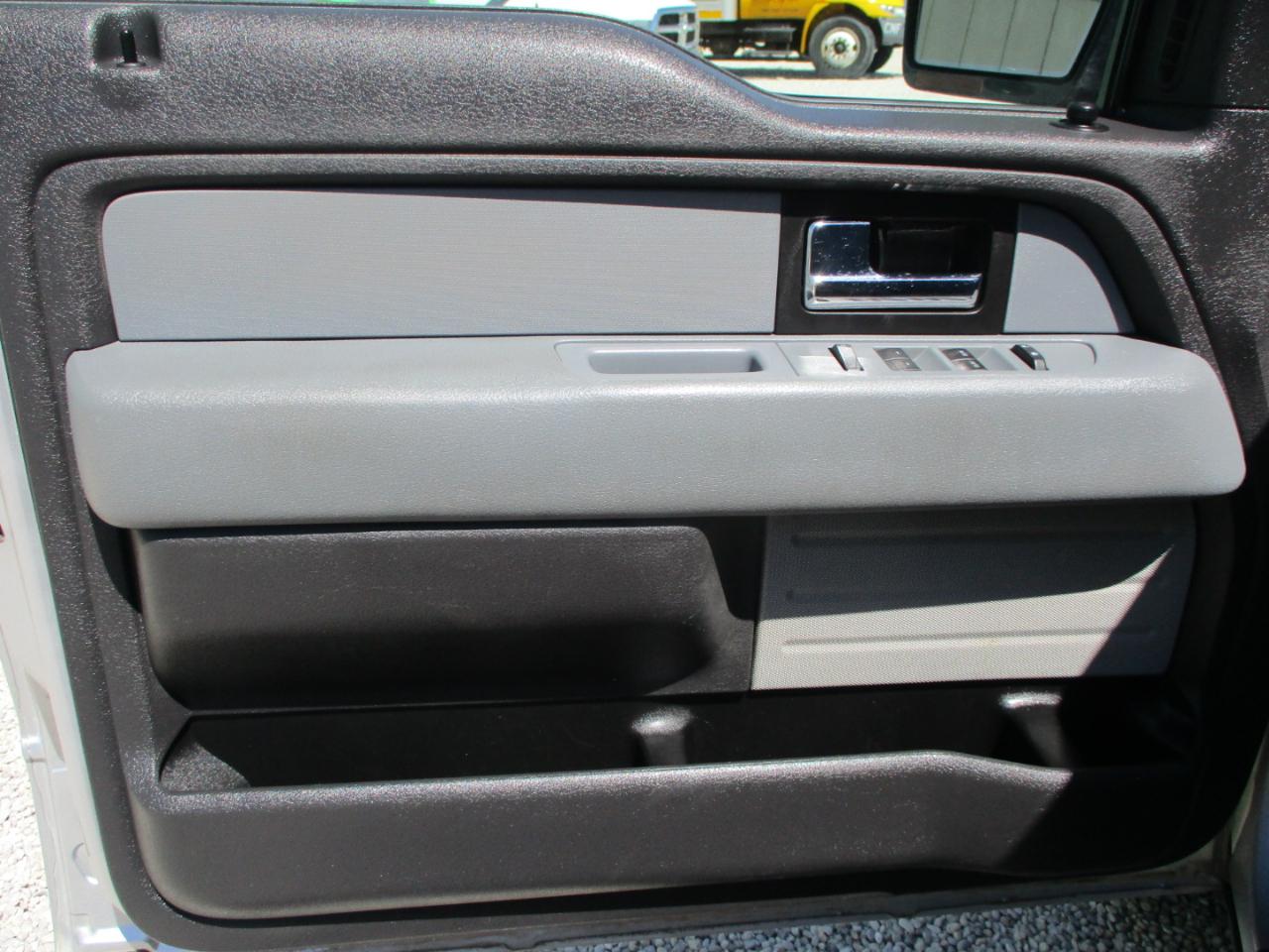 Ford F-150 4WD SuperCrew 145" XLT 2013