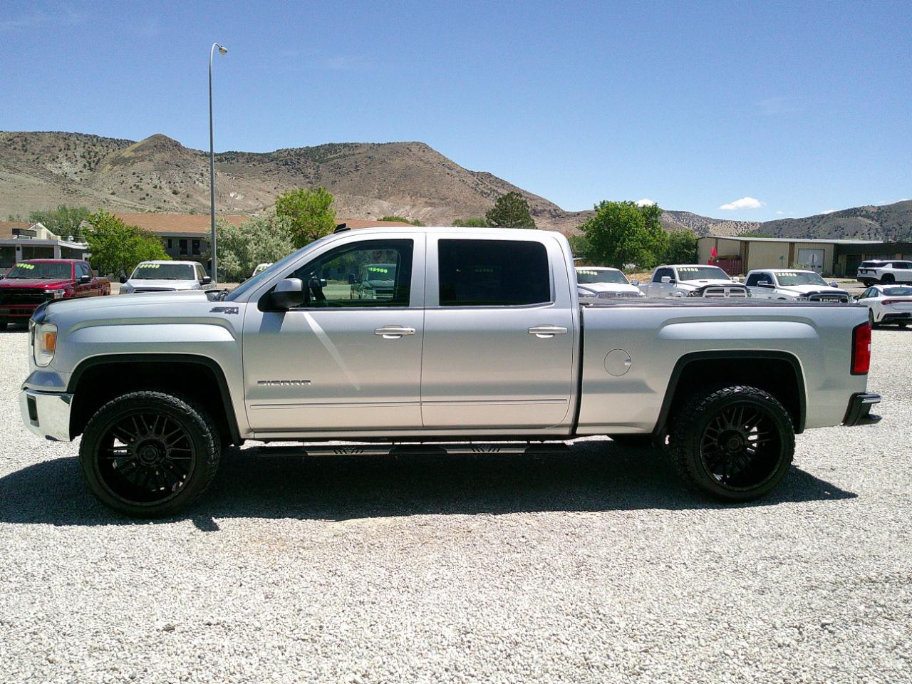GMC Sierra 1500 SLE Crew Cab Long Box 4WD 2014