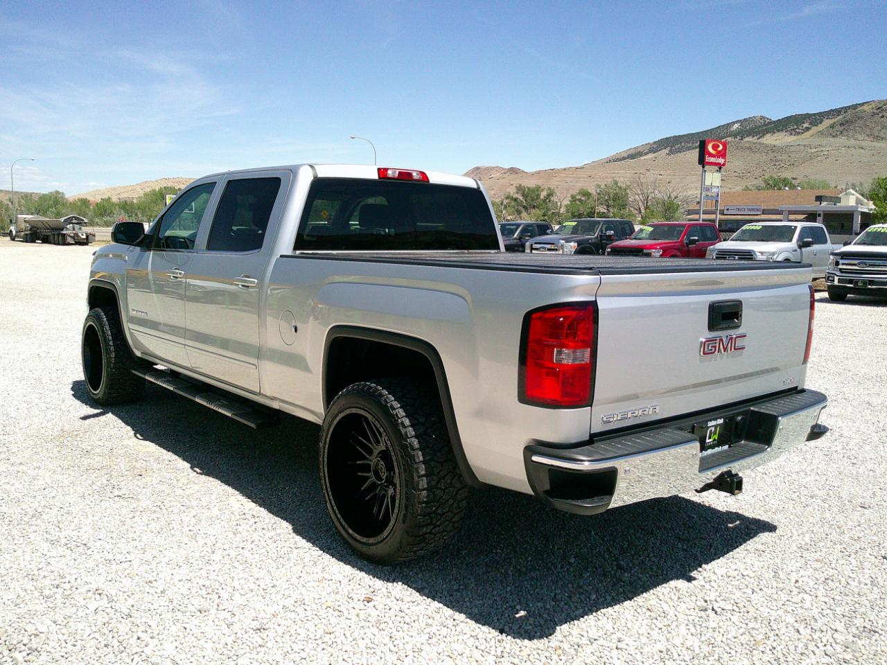GMC Sierra 1500 SLE Crew Cab Long Box 4WD 2014