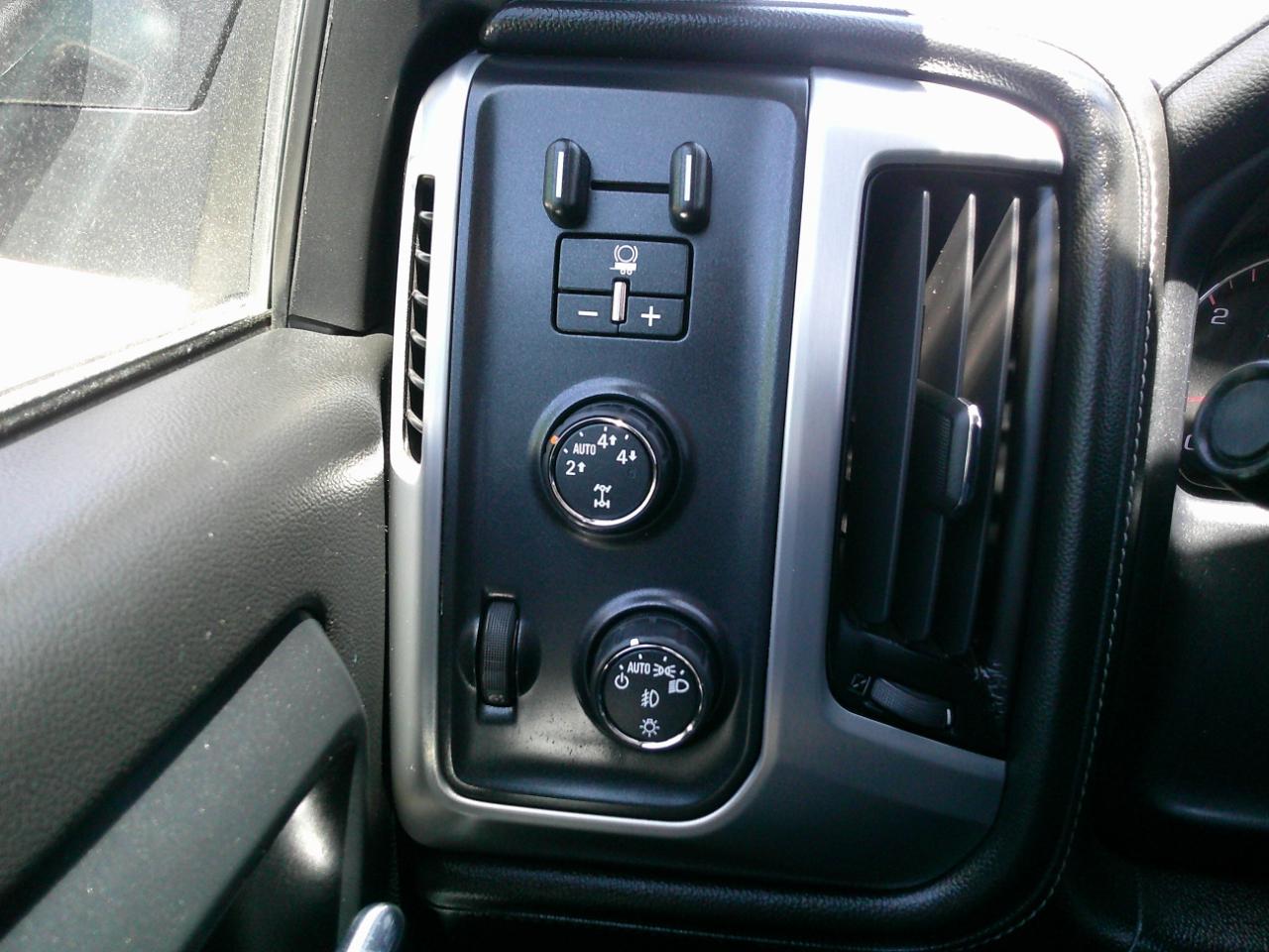 GMC Sierra 1500 SLE Crew Cab Long Box 4WD 2014