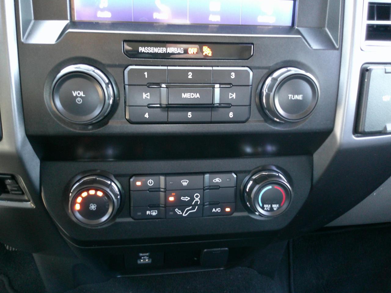 Ford F-250 SD XLT Crew Cab 4WD 2020