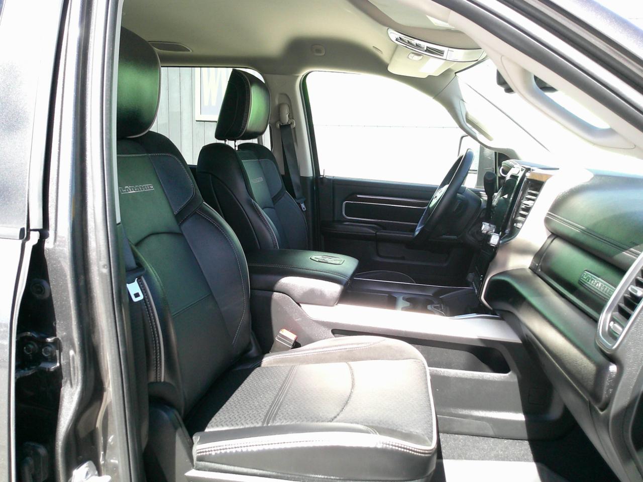 RAM 3500 Laramie Crew Cab LWB 4WD 2024