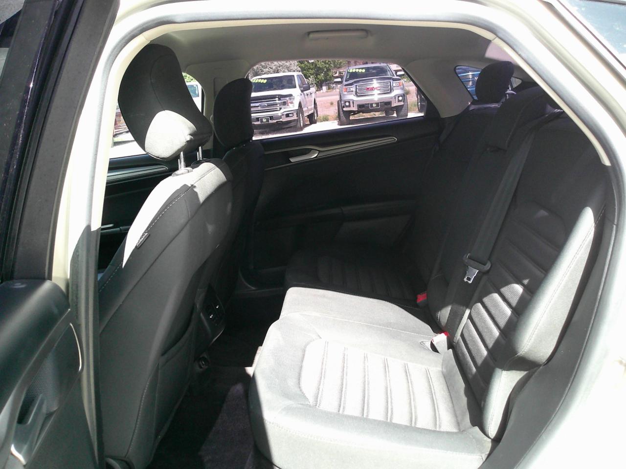 Ford Fusion SE 2017