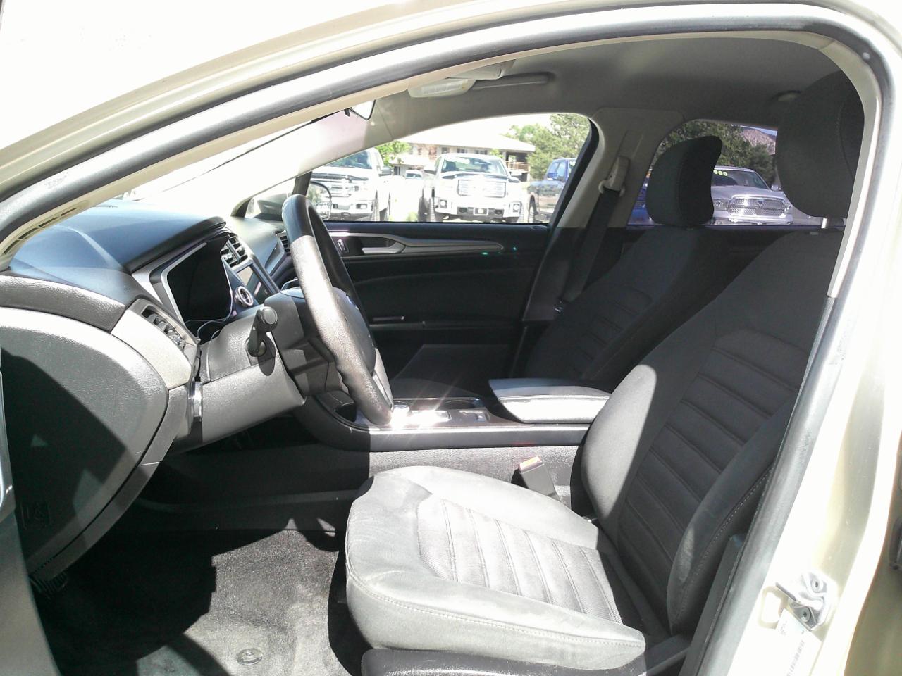 Ford Fusion SE 2017