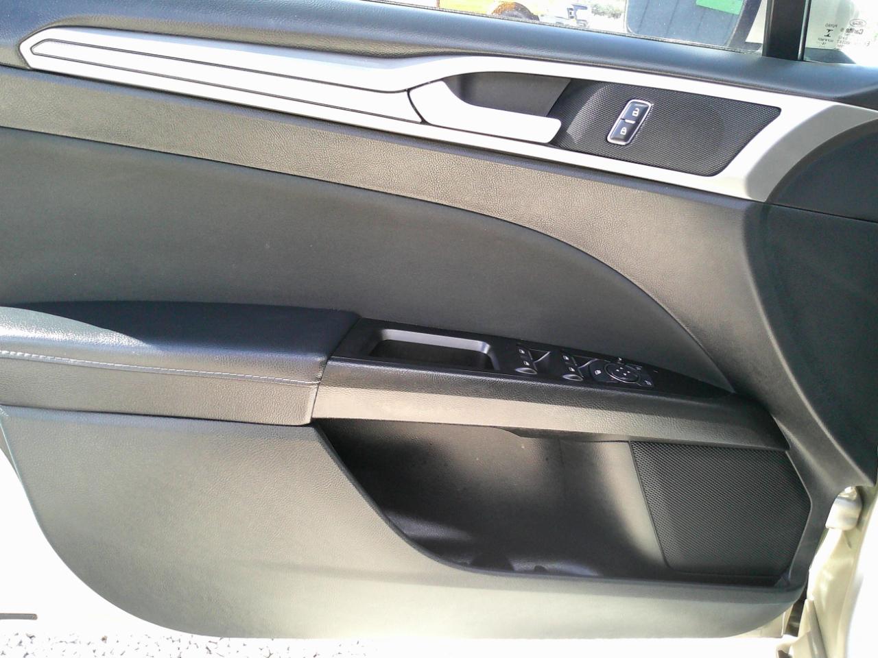 Ford Fusion SE 2017