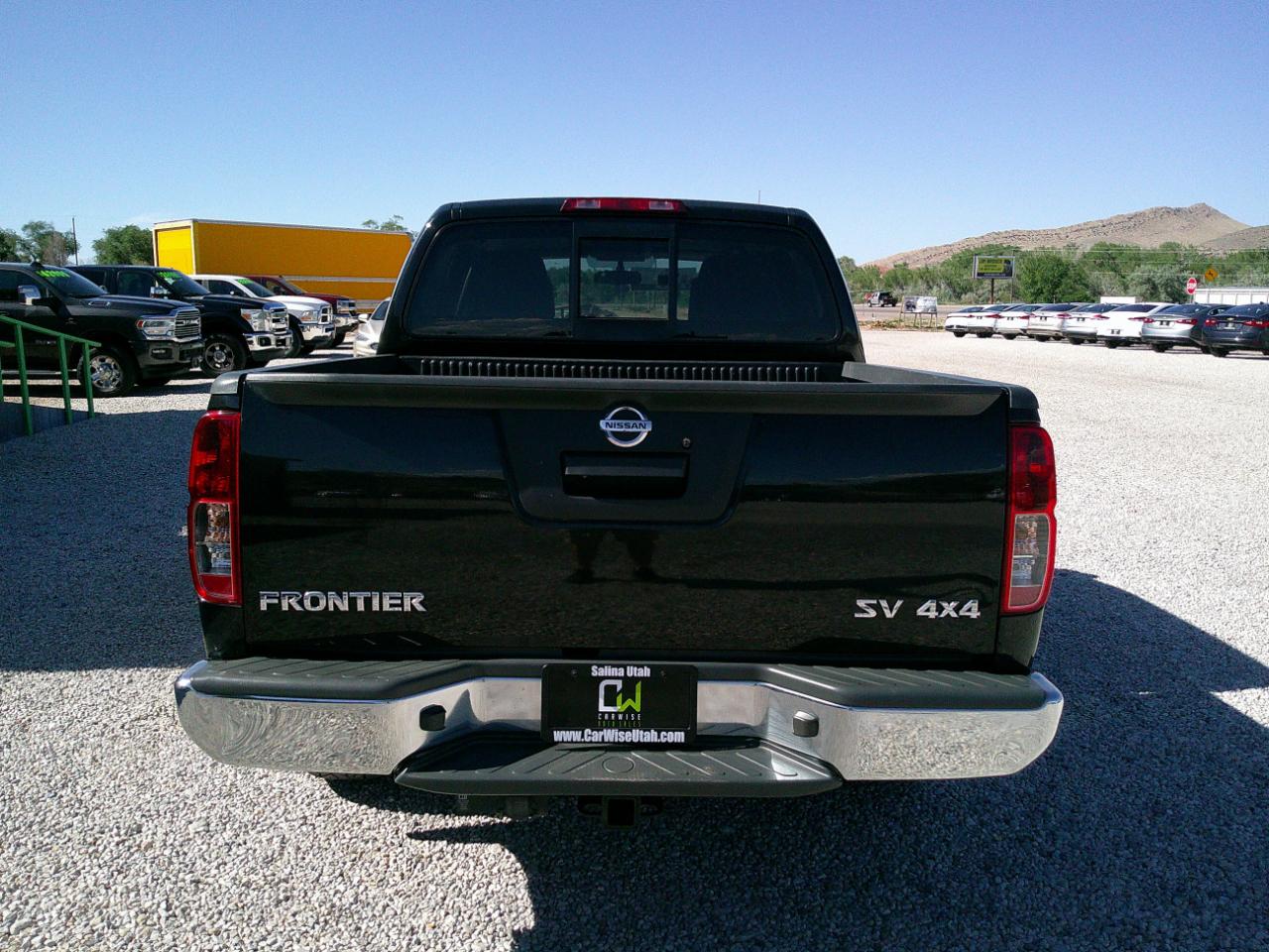 Nissan Frontier SV Crew Cab 4WD 2019