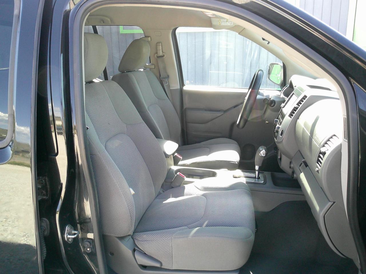 Nissan Frontier SV Crew Cab 4WD 2019