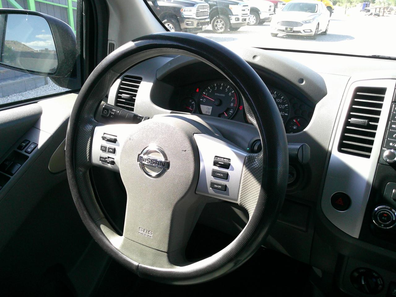 Nissan Frontier SV Crew Cab 4WD 2019