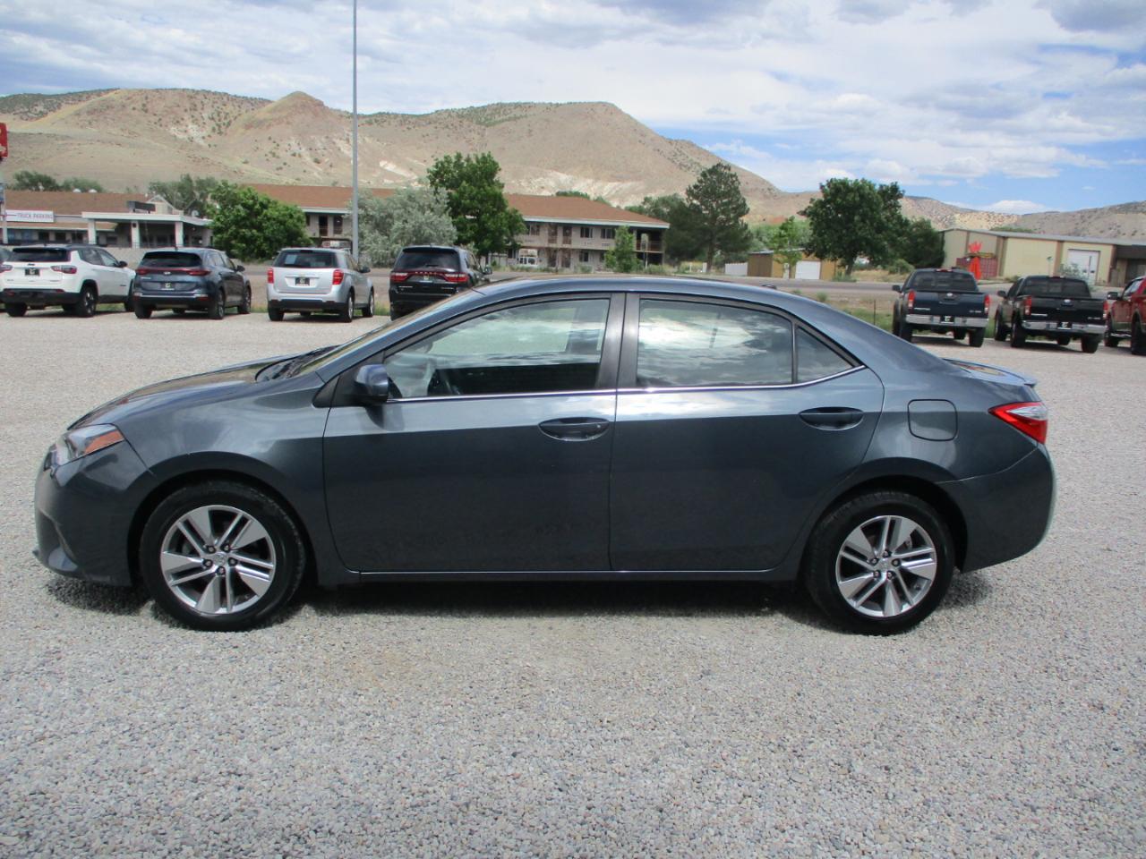 Toyota Corolla LE Eco CVT 2015