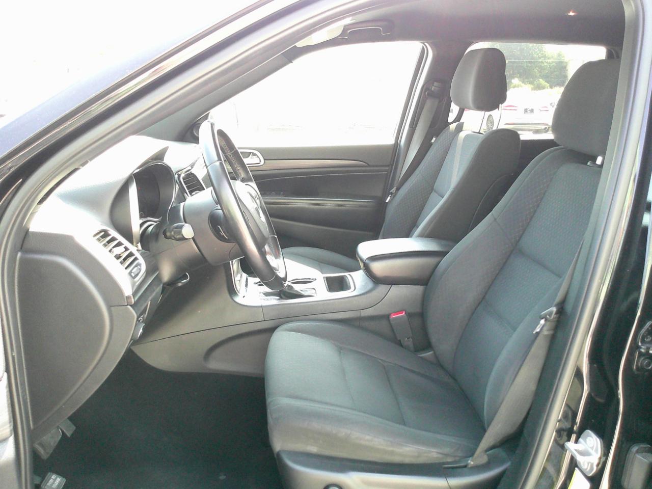 Jeep Grand Cherokee Laredo 4WD 2019