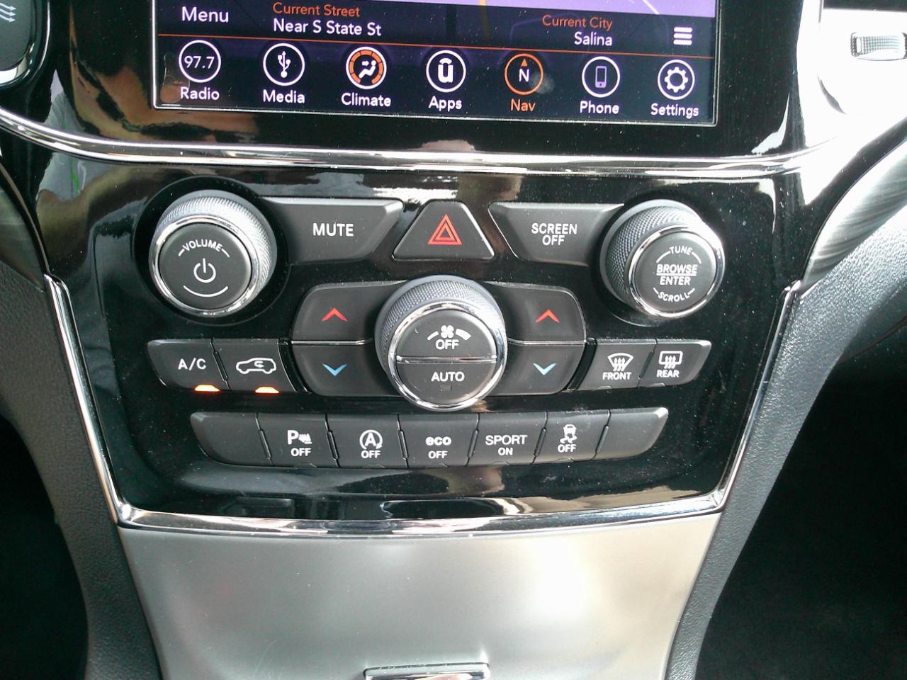 Jeep Grand Cherokee Laredo 4WD 2019