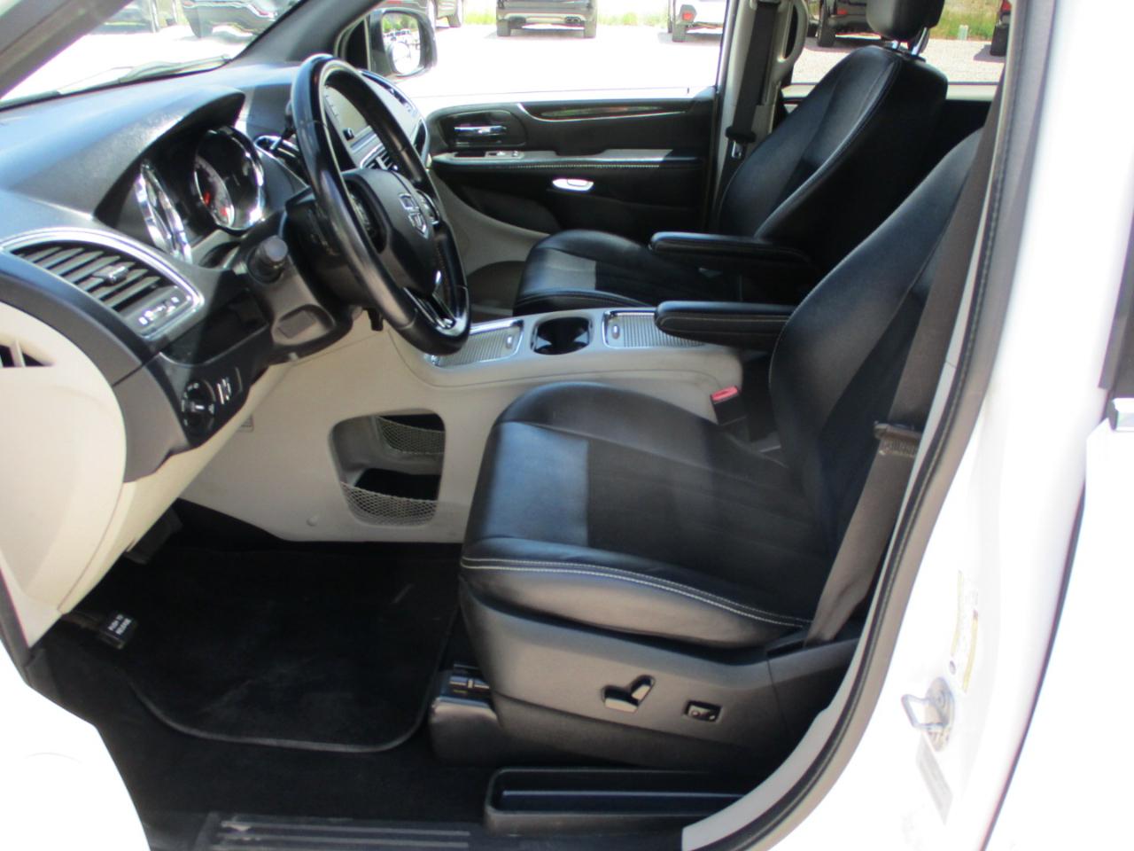 Dodge Grand Caravan SXT 2017