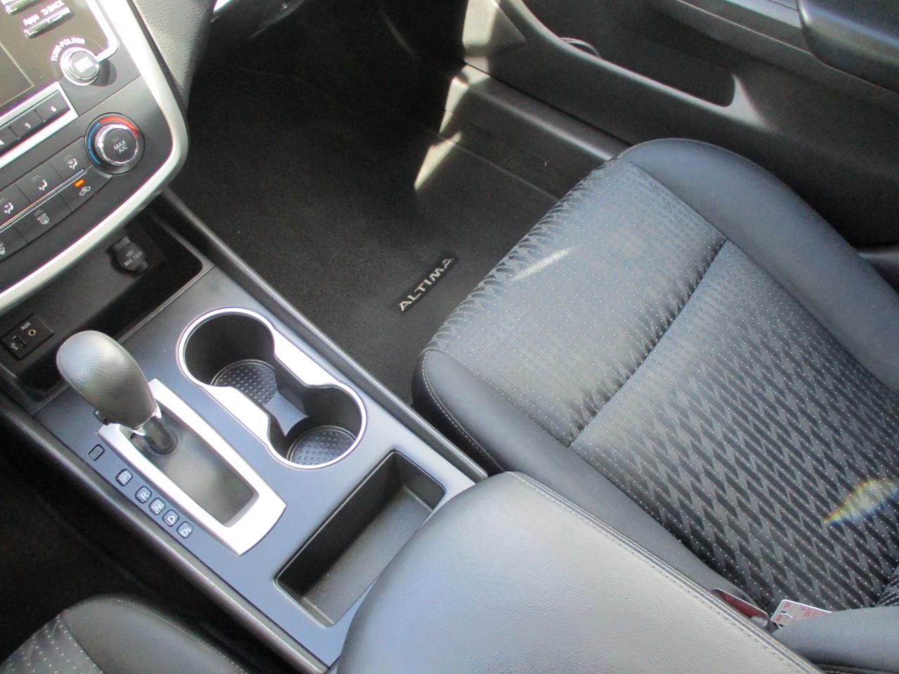 Nissan Altima 2.5 SR 2016