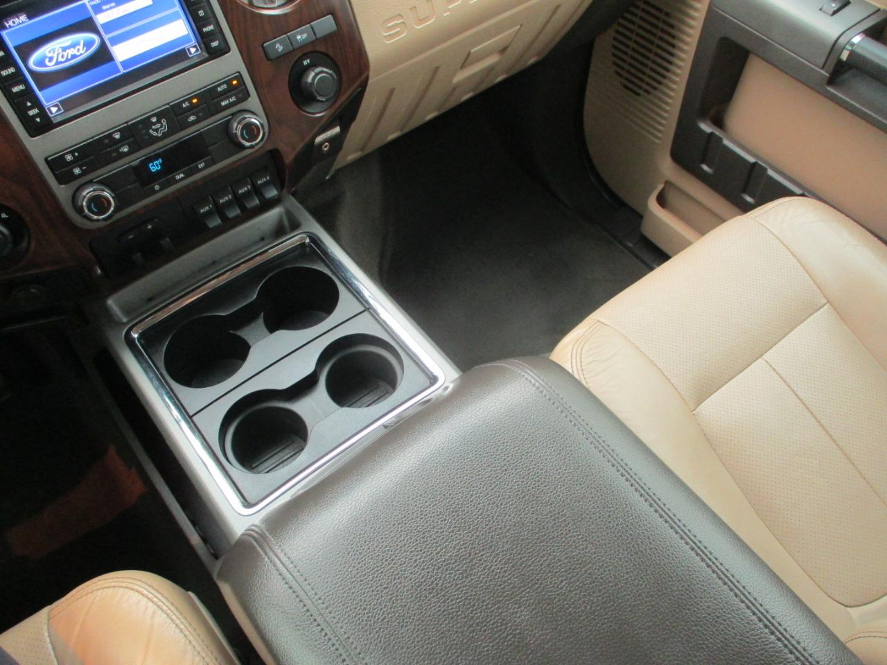 Ford F-250 SD Lariat Crew Cab 4WD 2012