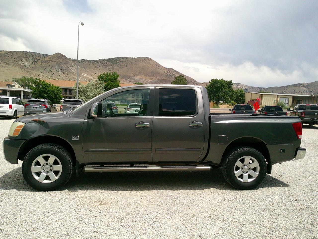 Nissan Titan LE Crew Cab 4WD 2004