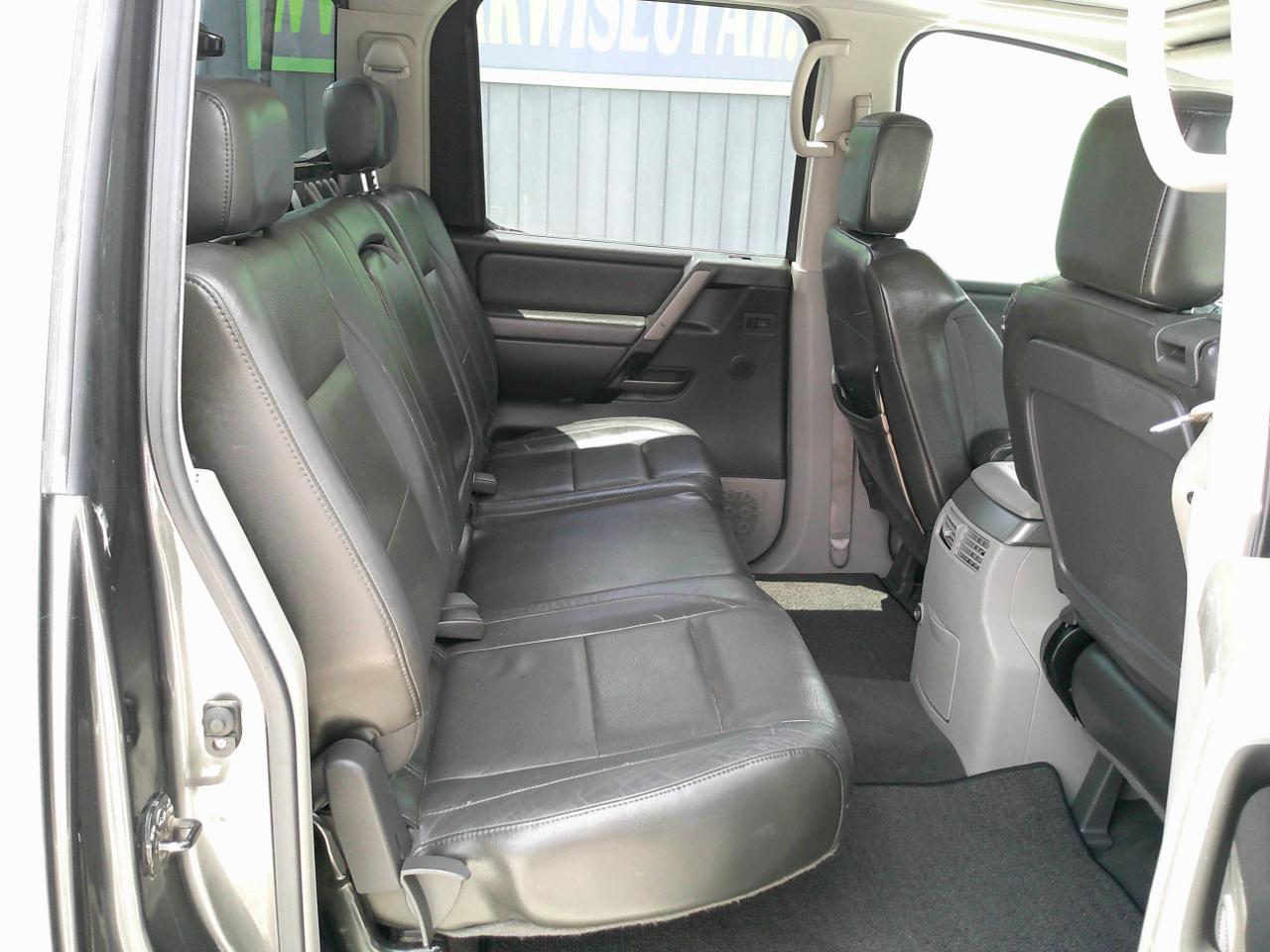 Nissan Titan LE Crew Cab 4WD 2004