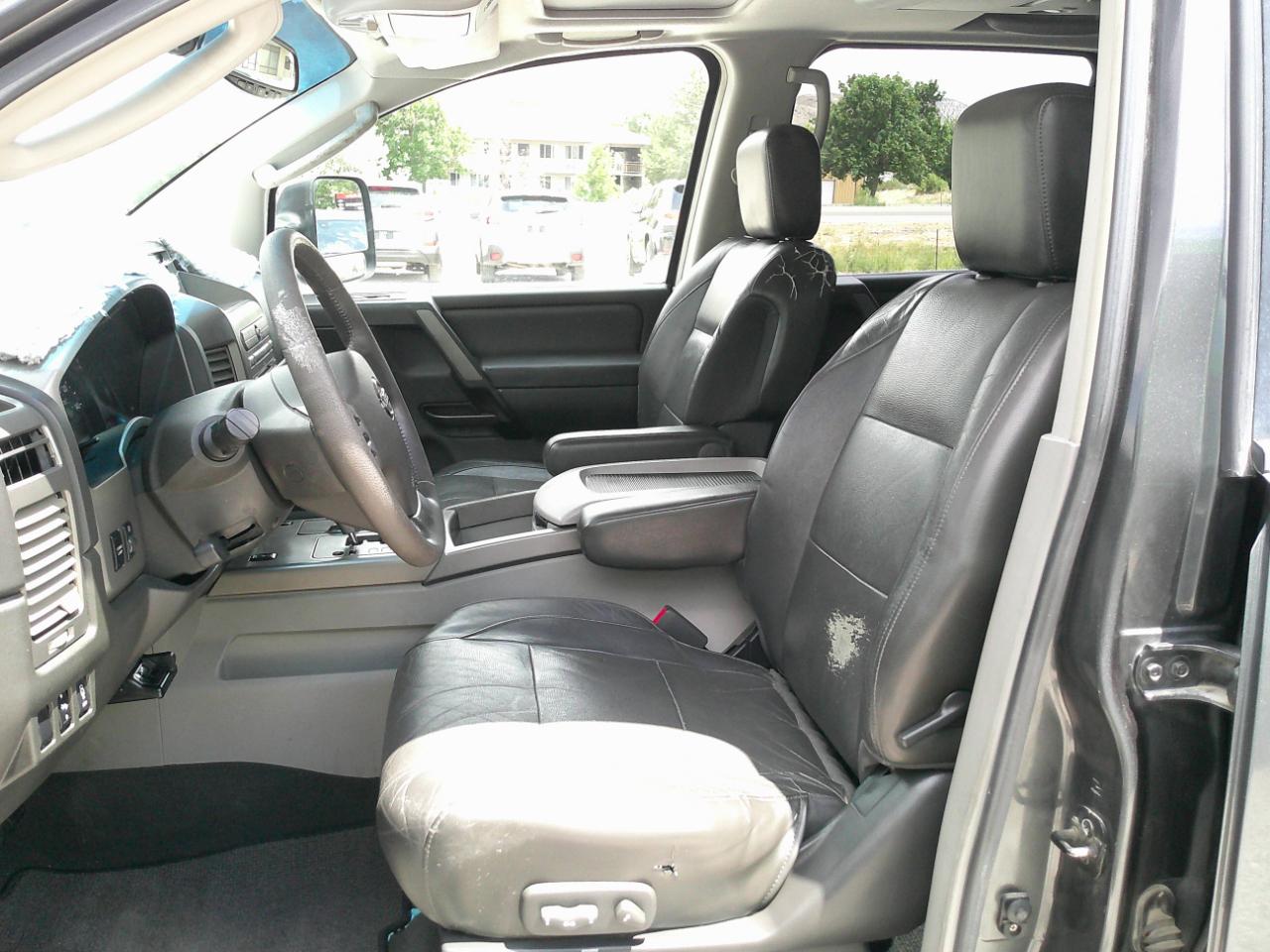 Nissan Titan LE Crew Cab 4WD 2004
