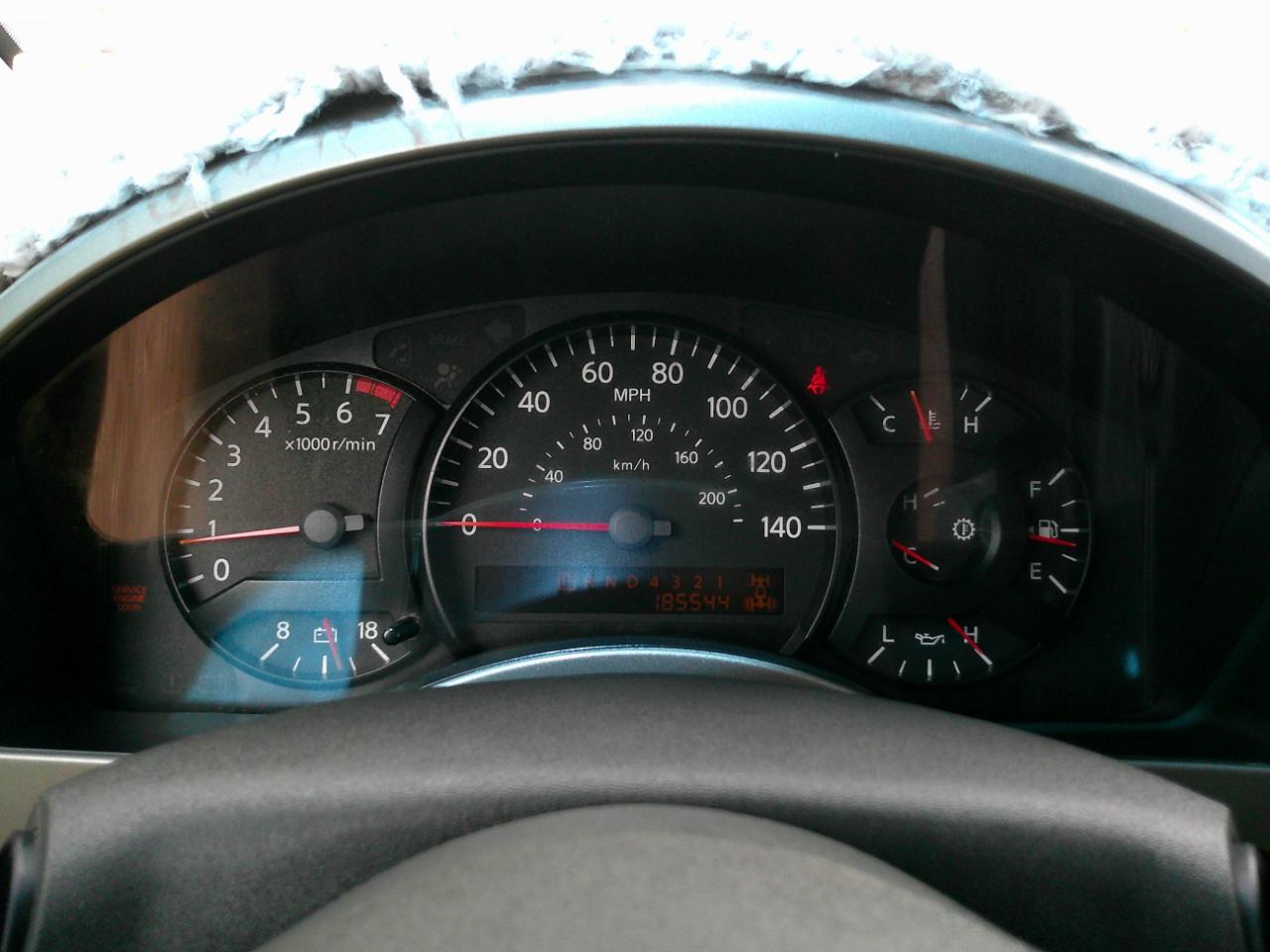 Nissan Titan LE Crew Cab 4WD 2004