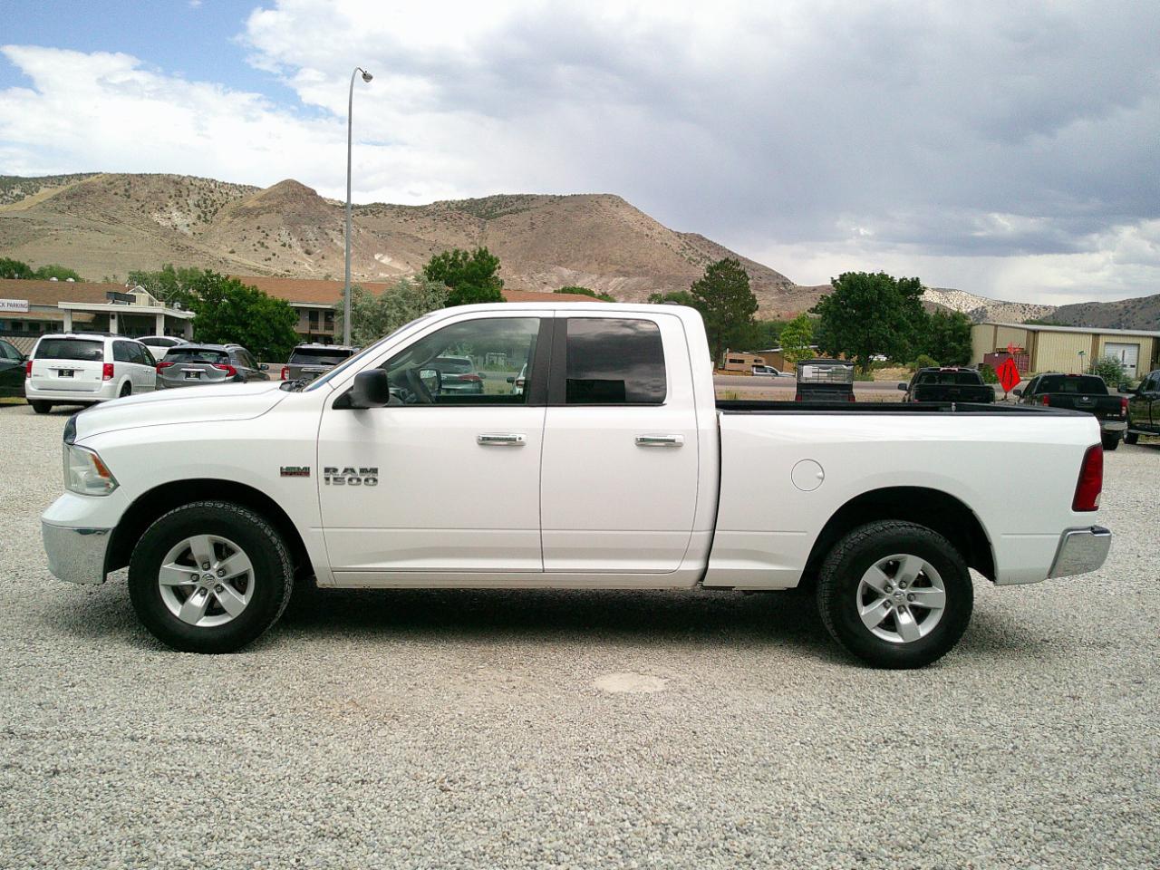 RAM 1500 SLT Quad Cab 4WD 2017