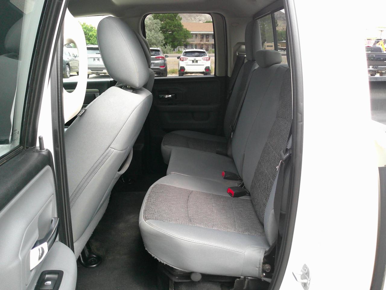 RAM 1500 SLT Quad Cab 4WD 2017