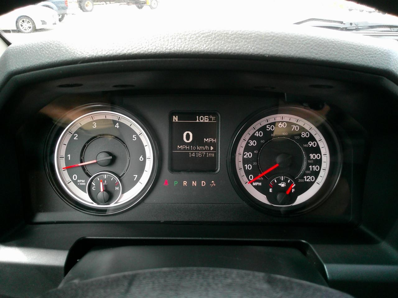 RAM 1500 SLT Quad Cab 4WD 2017