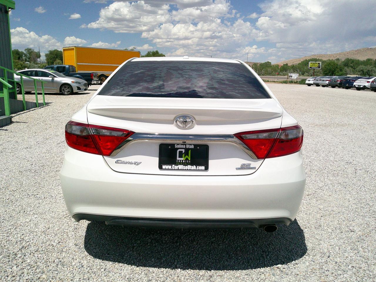 Toyota Camry SE 2016
