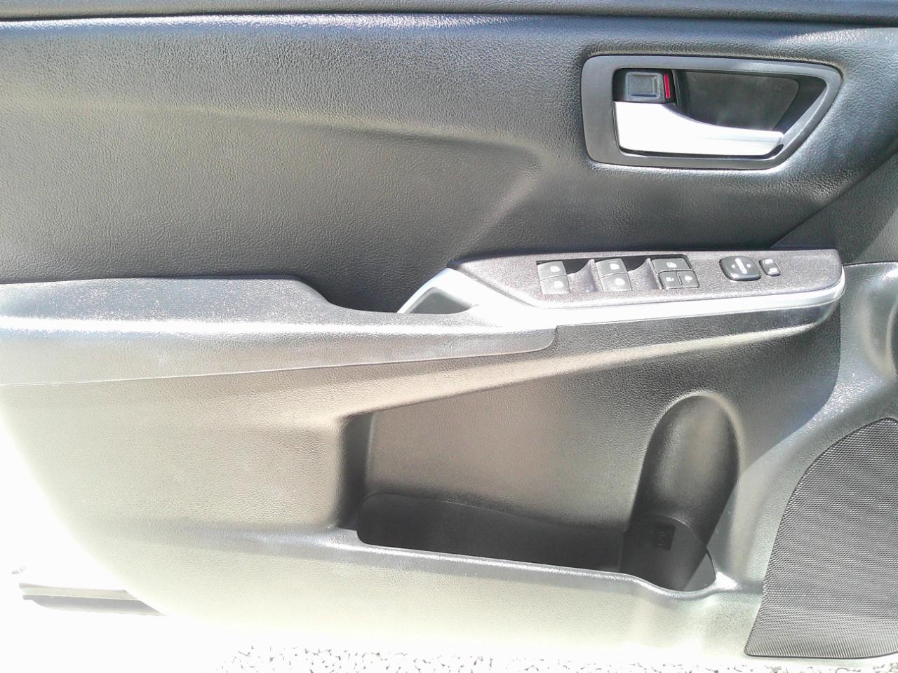 Toyota Camry SE 2016