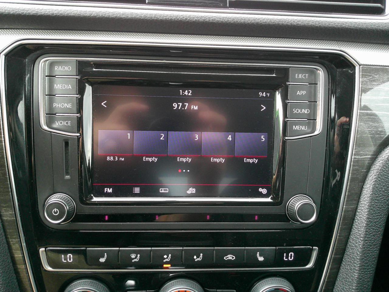 Volkswagen Passat SE 2018