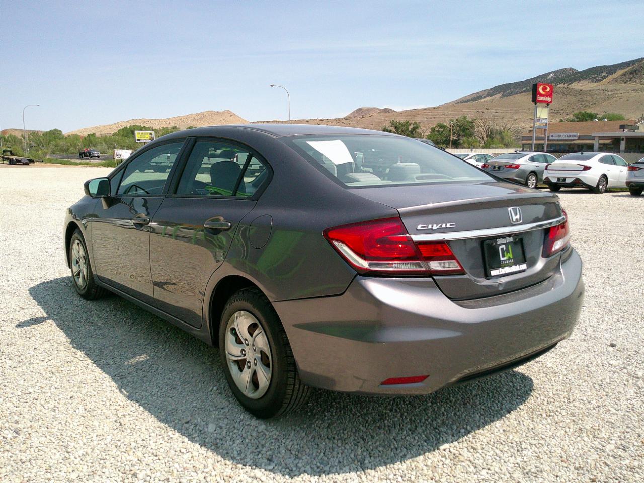 Honda Civic LX Sedan 5-Speed MT 2015
