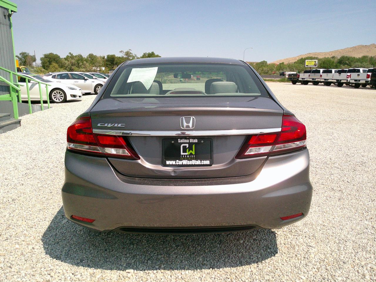 Honda Civic LX Sedan 5-Speed MT 2015