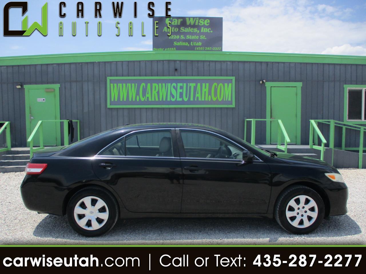 Toyota Camry Base 6-Spd AT 2011