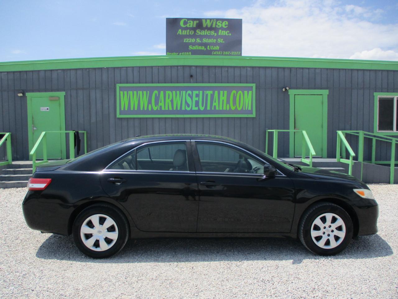 Toyota Camry LE 2011