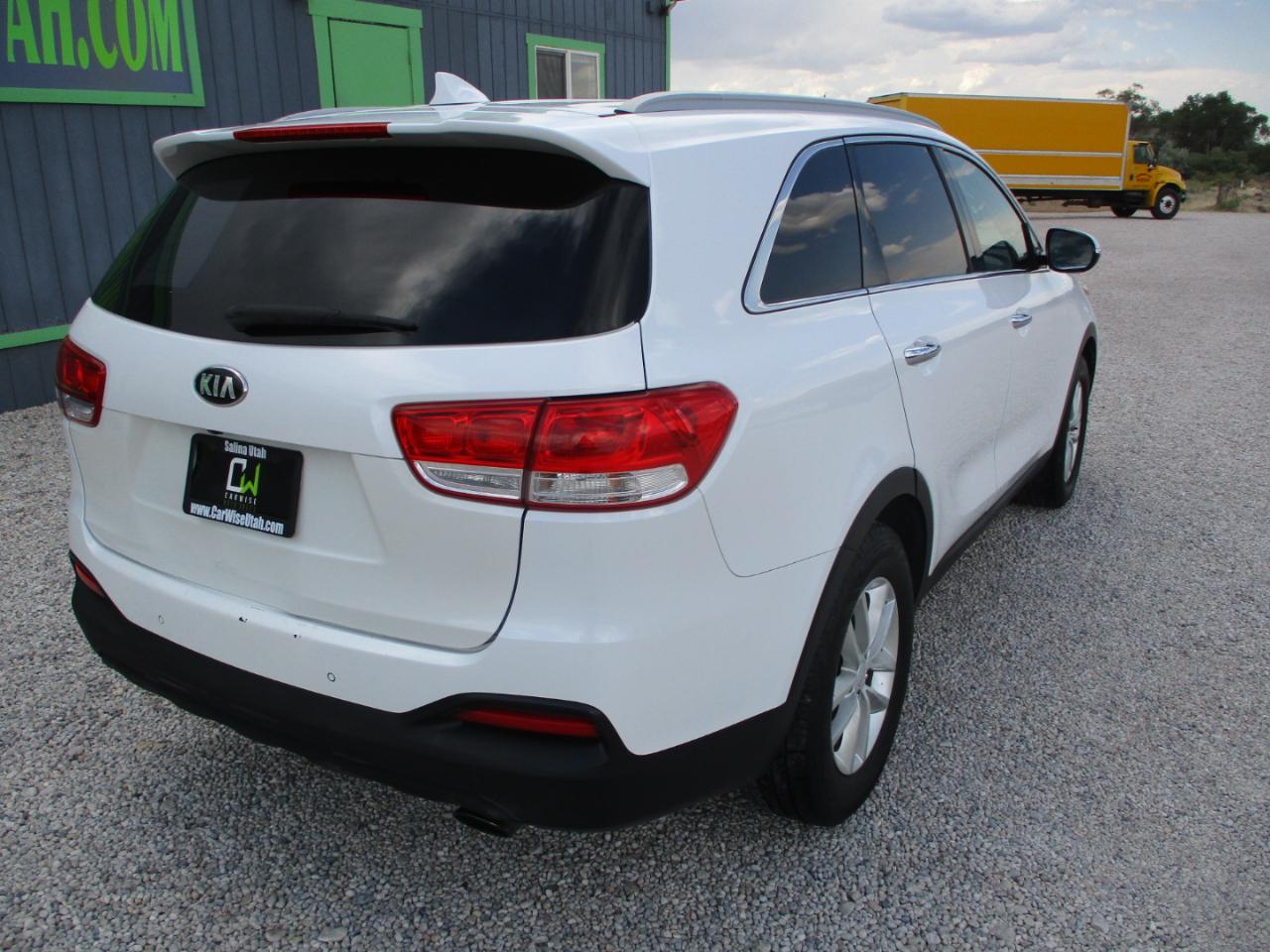 Kia Sorento LX 2WD 2016