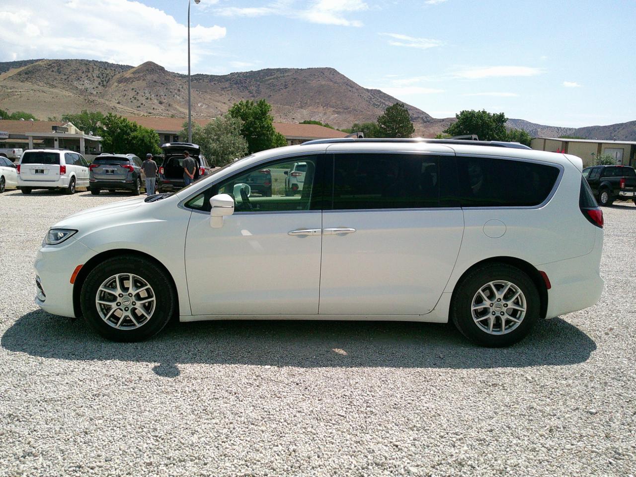 Chrysler Pacifica Touring-L 2021