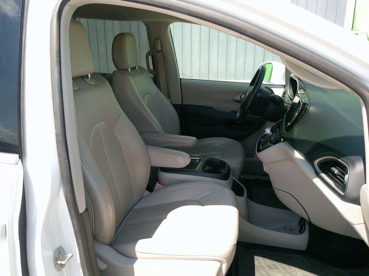 Chrysler Pacifica Touring-L 2021