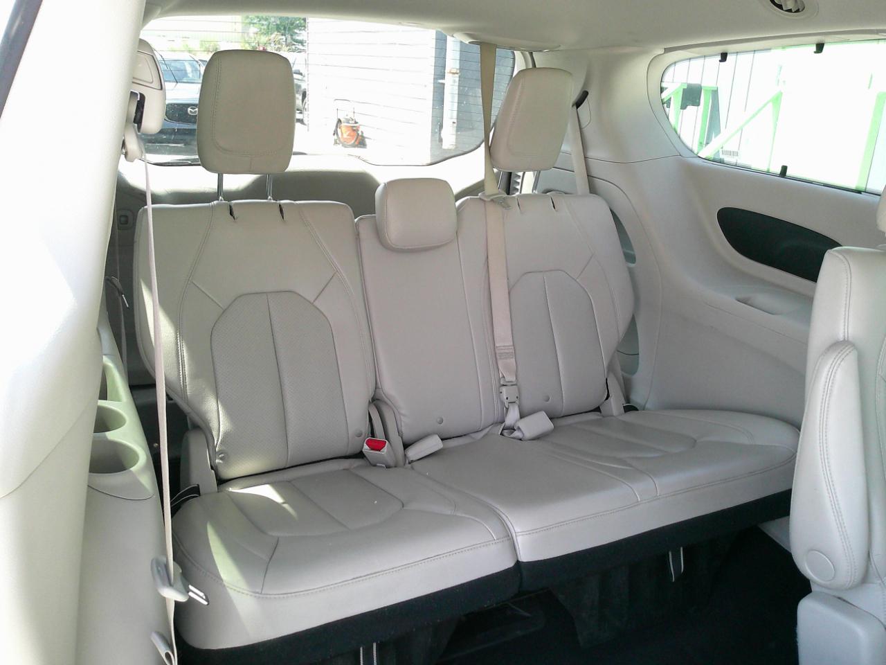 Chrysler Pacifica Touring-L 2021