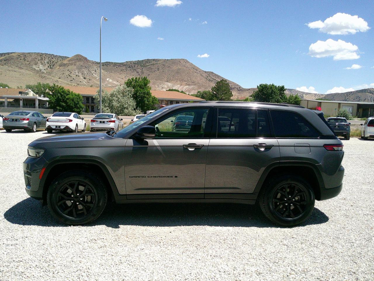 Jeep Grand Cherokee  2024