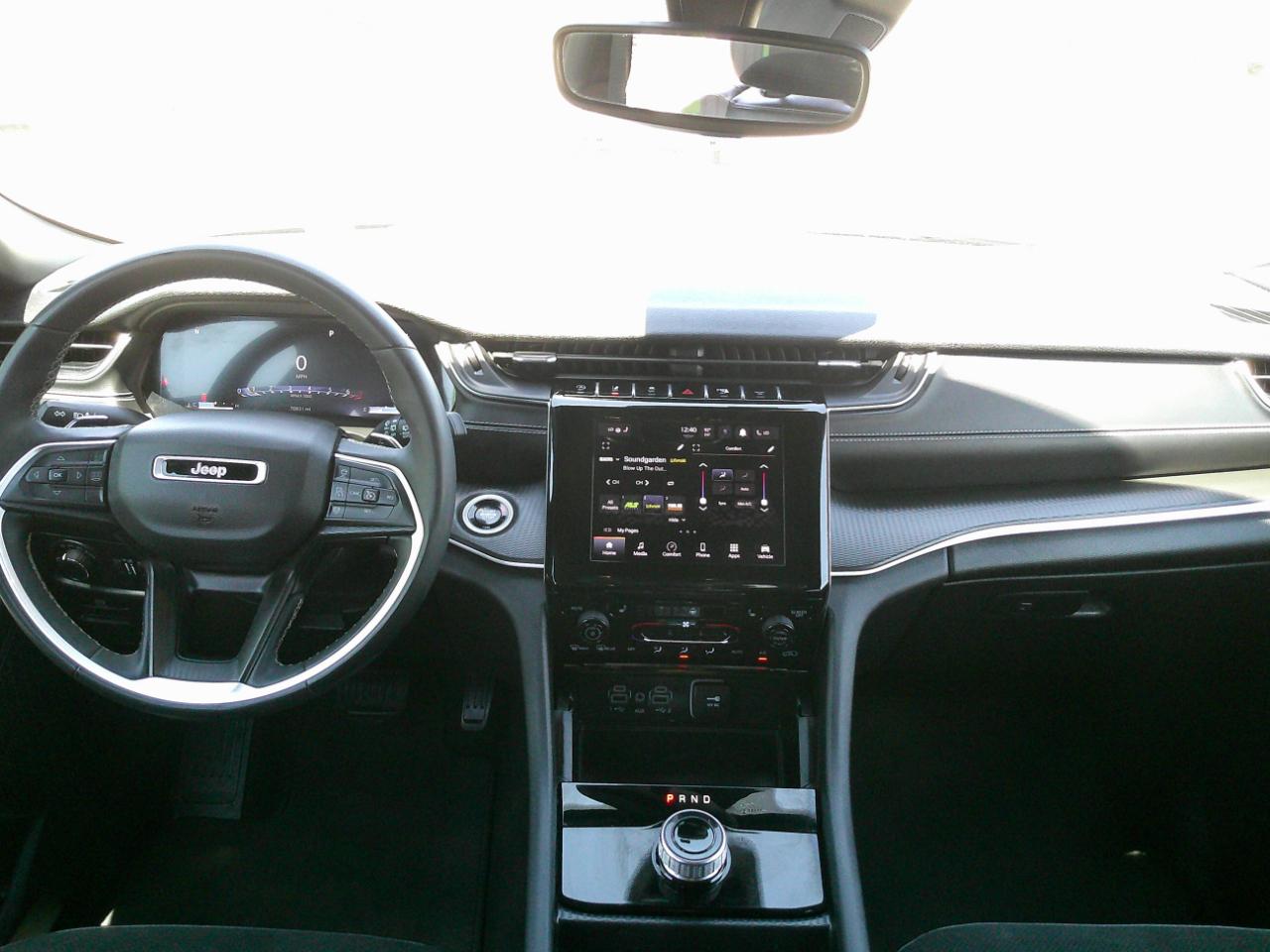 Jeep Grand Cherokee  2024