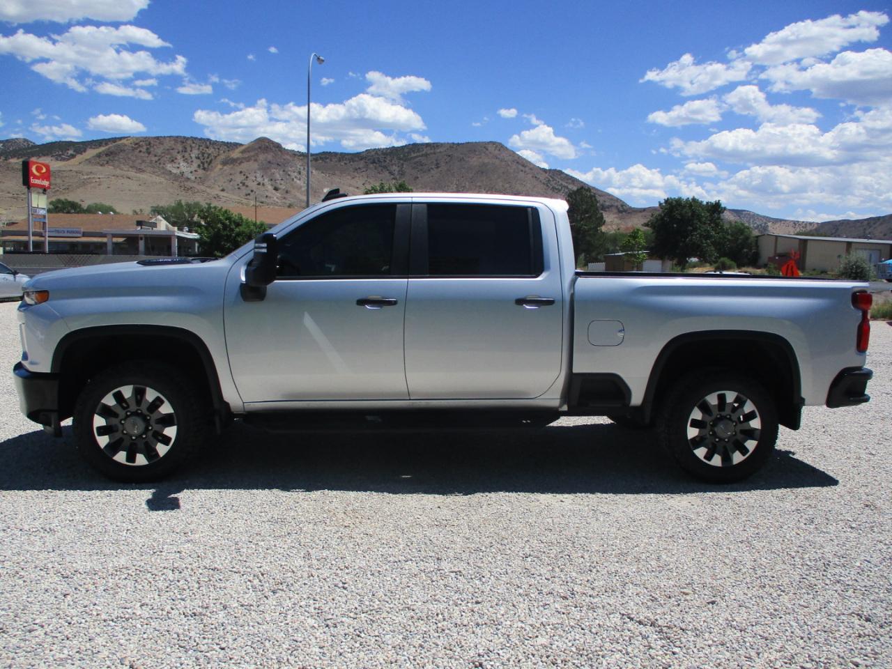 Chevrolet Silverado 2500HD Custom Crew Cab Short Box 4WD 2021