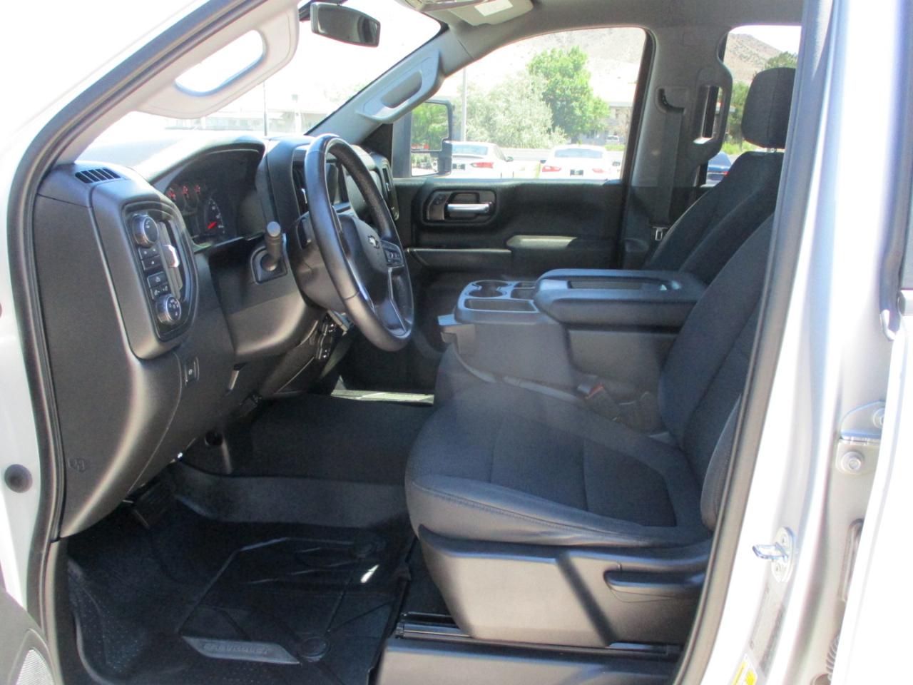 Chevrolet Silverado 2500HD Custom Crew Cab Short Box 4WD 2021