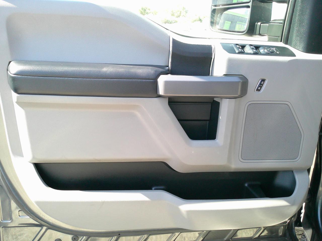 Ford F-250 SD XLT Crew Cab 4WD 2019