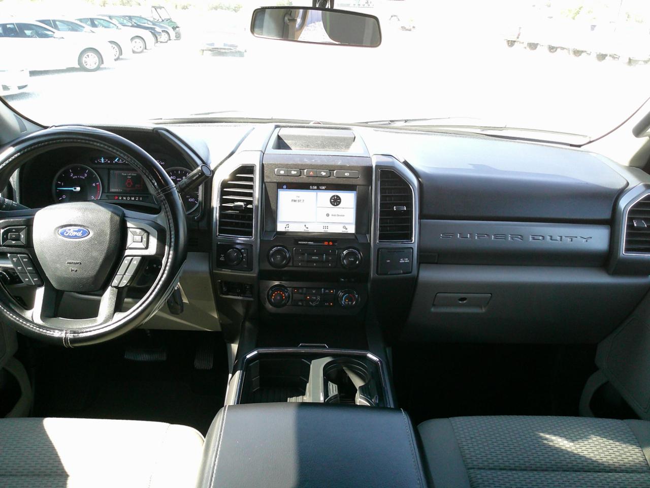 Ford F-250 SD XLT Crew Cab 4WD 2019