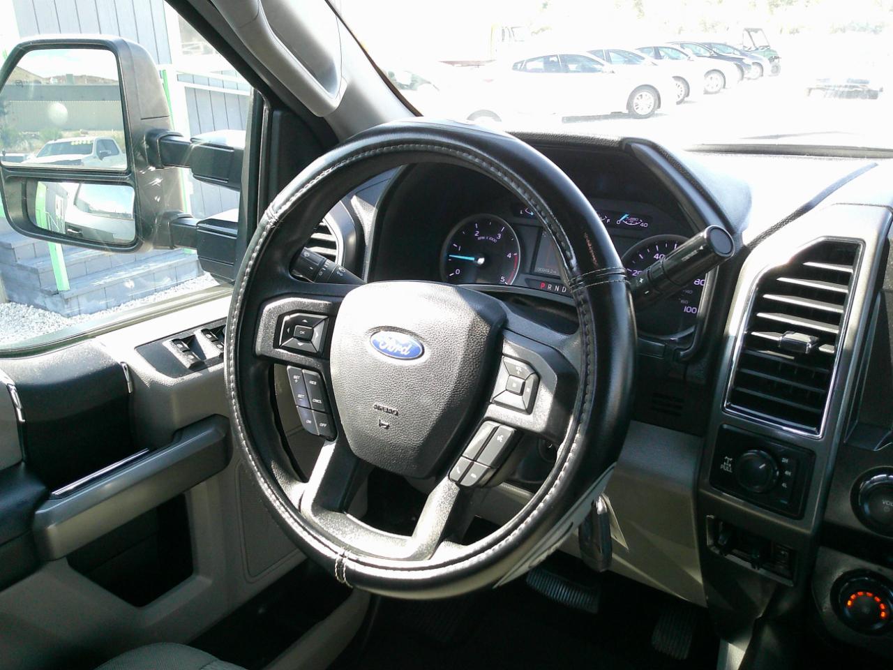 Ford F-250 SD XLT Crew Cab 4WD 2019