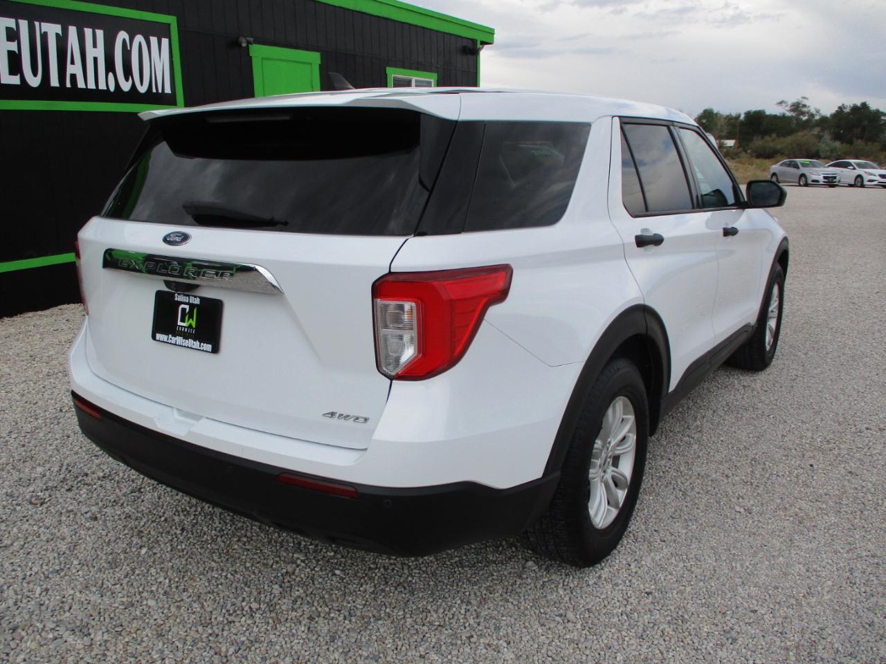 Ford Explorer Base AWD 2021
