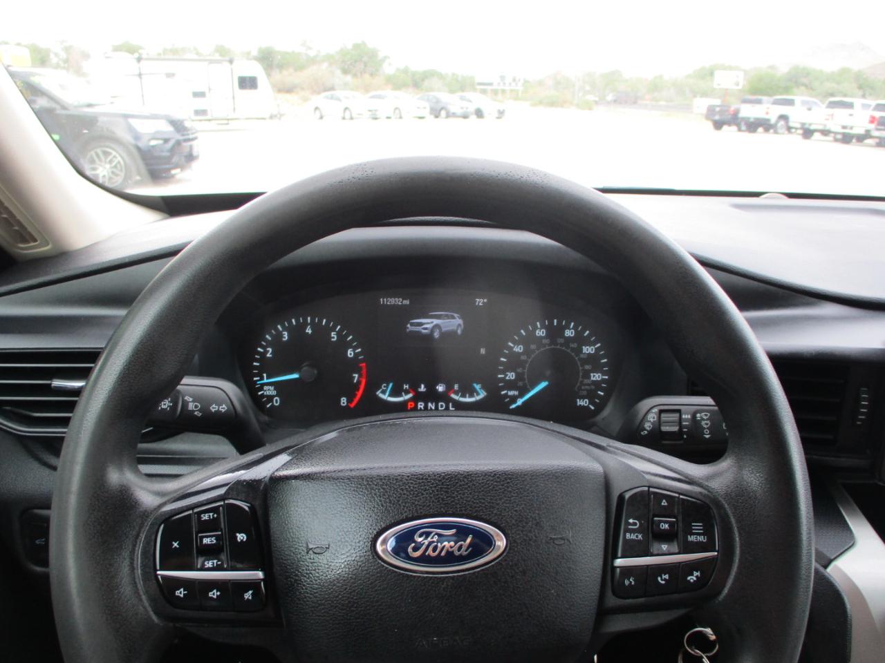 Ford Explorer Base AWD 2021