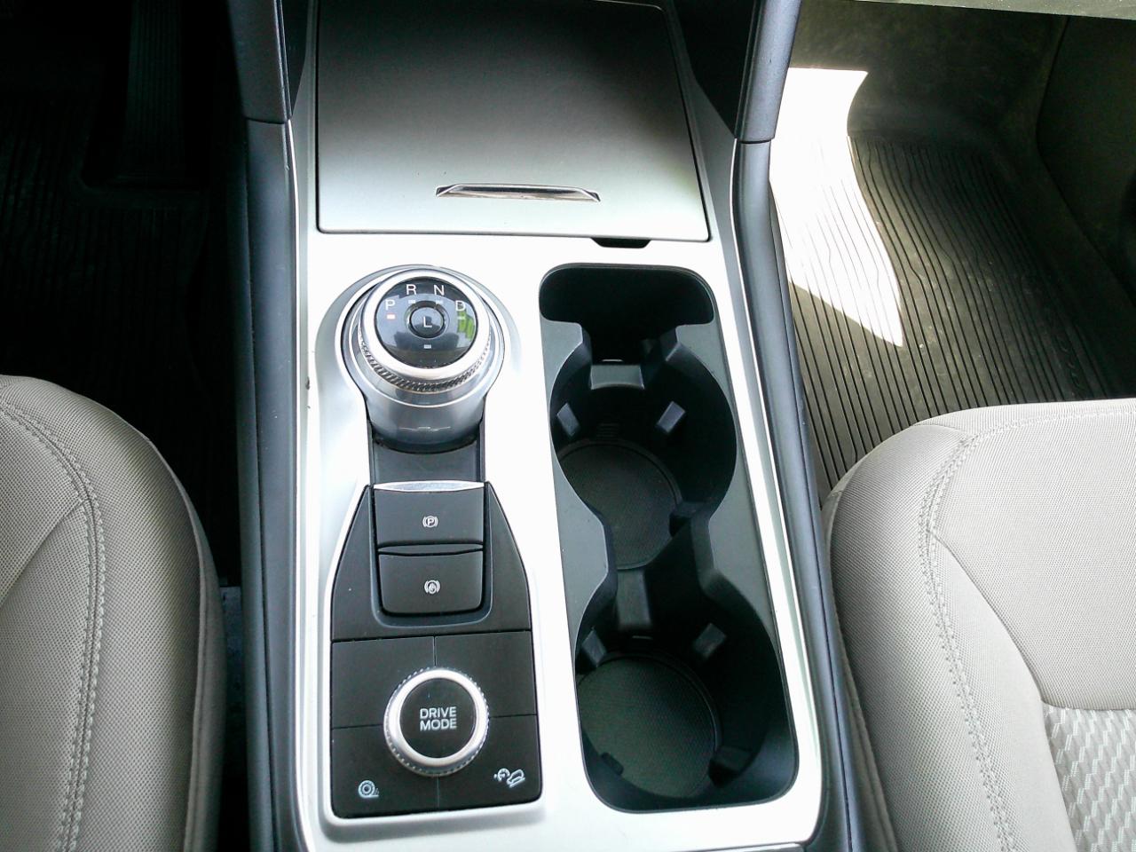 Ford Explorer Base AWD 2021
