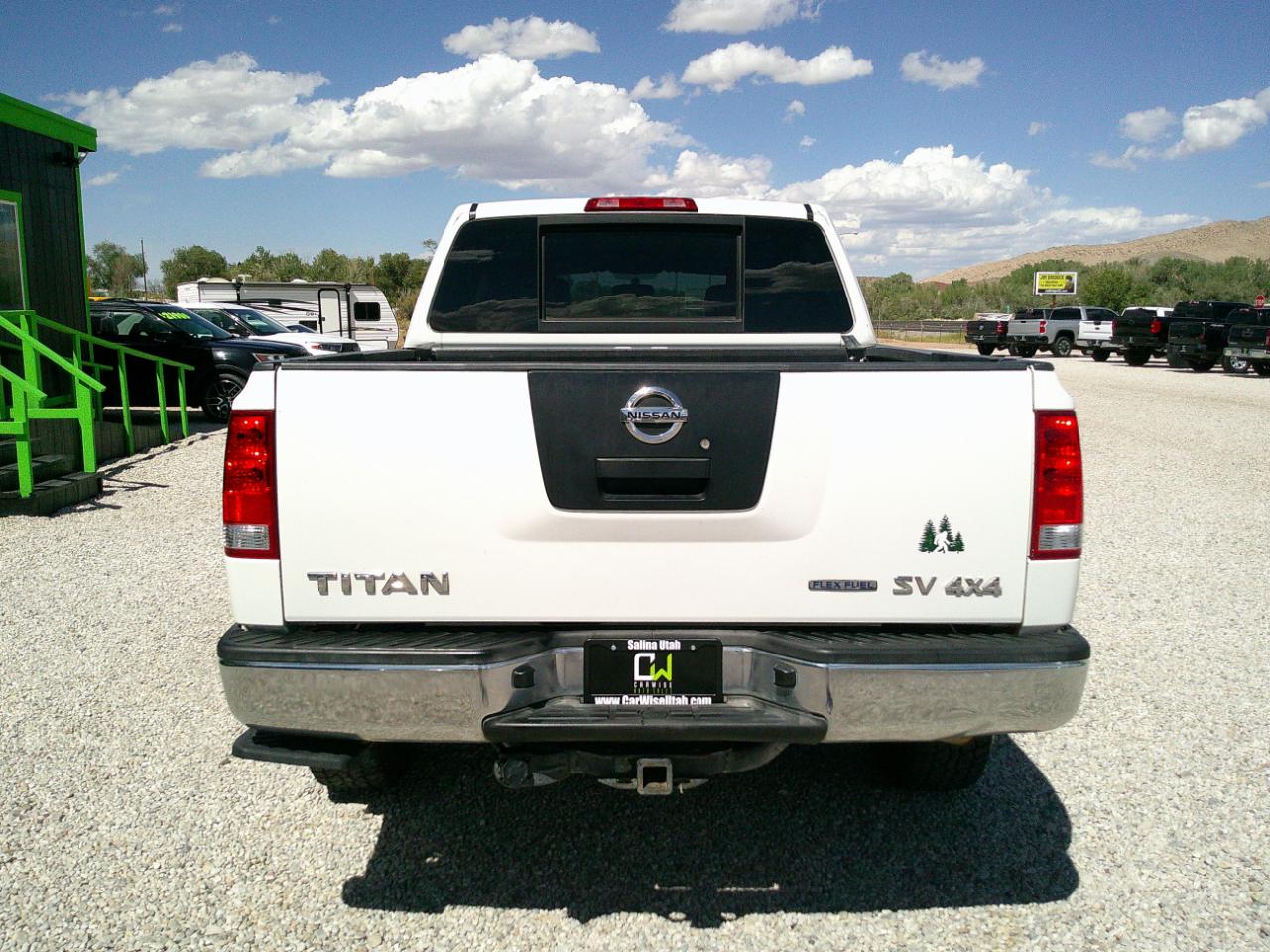 Nissan Titan SV Crew Cab 4WD 2012