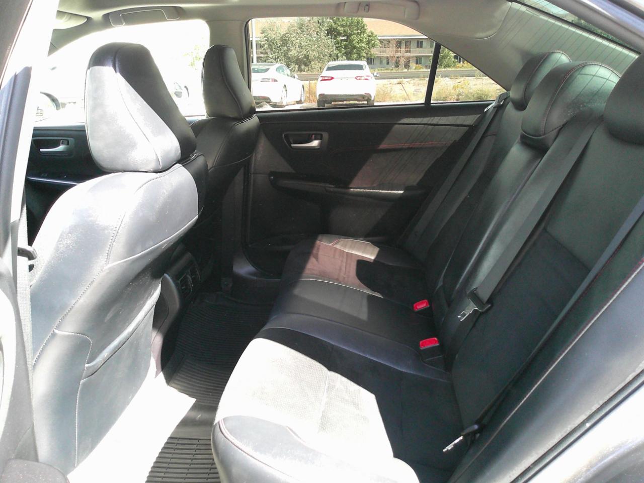 Toyota Camry XLE 2016